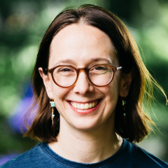 Sara-Labaton-large Thumbnail